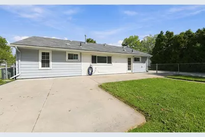 9445 Highland Drive, Grosse Ile, MI 48138 - Photo 27