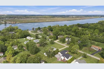 9445 Highland Drive, Grosse Ile, MI 48138 - Photo 45