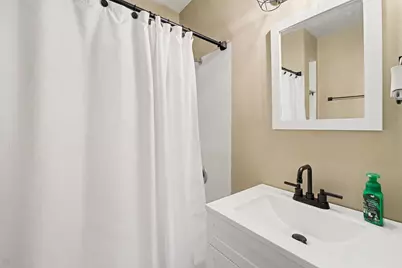 401 W South Street, Greenville, MI 48838 - Photo 13