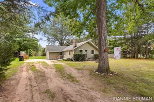 15412 Groesbeck St, Grand Haven, MI 49417 - Photo 25