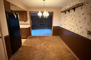 131 Dunton Ave, Holland, MI 49424 - Photo 7