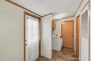 3662 Mt Blanc St NW, Grand Rapids, MI 49544 - Photo 11