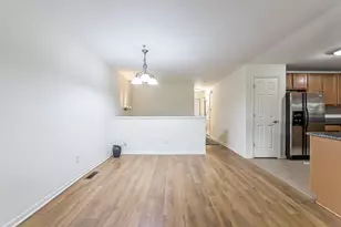 120 W Oakbrook Dr, Ann Arbor, MI 48103 - Photo 5