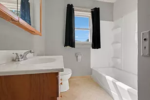 115 N 20th St, Battle Creek, MI 49015 - Photo 7