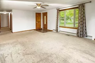 1117 9th St, Plainwell, MI 49080 - Photo 5