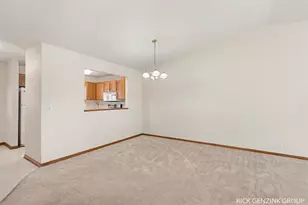 901 Creekridge Dr, Holland, MI 49423 - Photo 9