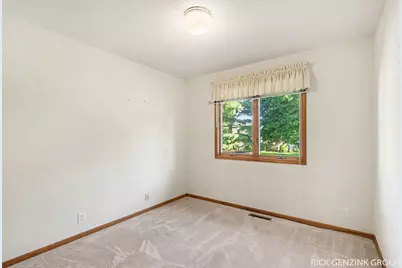 901 Creekridge Drive, Holland, MI 49423 - Photo 17