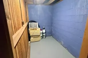 2240 Avon St, Saginaw, MI 48602 - Photo 17