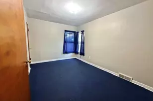 2240 Avon St, Saginaw, MI 48602 - Photo 9