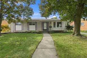 29821 Mason St, Livonia, MI 48154 - Photo 3
