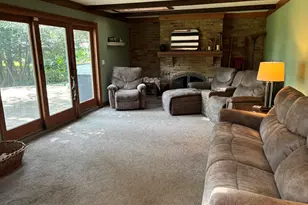 26049 Helen Rd, Sturgis, MI 49091 - Photo 9