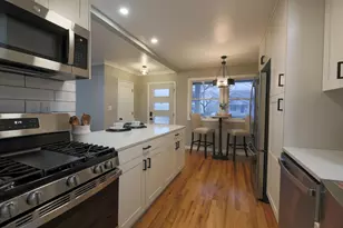 2679 Oxford Rd, Berkley, MI 48072 - Photo 7