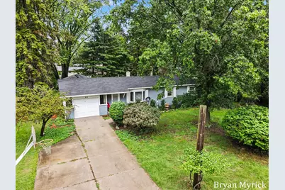 819 W 25th Street, Holland, MI 49423 - Photo 1