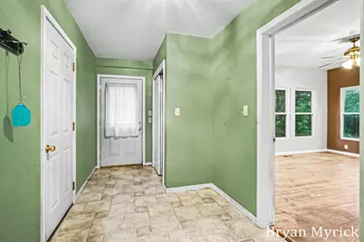 819 W 25th Street, Holland, MI 49423 - Photo 13