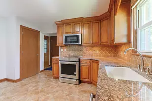 3440 Middlebrook Rd, Saint Joseph, MI 49085 - Photo 17