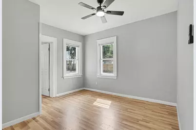 601 Capital Avenue SW, Battle Creek, MI 49015 - Photo 13