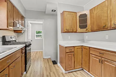 601 Capital Avenue SW, Battle Creek, MI 49015 - Photo 11