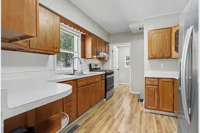 601 Capital Avenue SW, Battle Creek, MI 49015 - Photo 9
