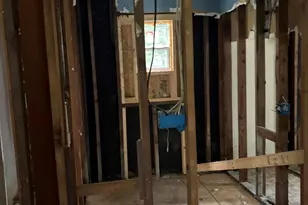 911 Waukonda Ave, Benton Harbor, MI 49022 - Photo 3