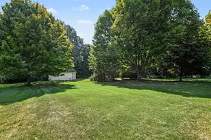1892 Maple Ln, Benton Harbor, MI 49022 - Photo 33