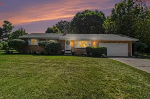 1892 Maple Ln, Benton Harbor, MI 49022 - Photo 35