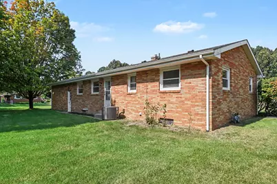 1892 Maple Lane, Benton Harbor, MI 49022 - Photo 27