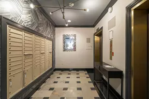 525 W Lafayette Blvd, Detroit, MI 48226 - Photo 3