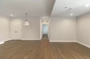 525 W Lafayette Blvd, Detroit, MI 48226 - Photo 5
