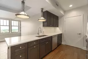 525 W Lafayette Blvd, Detroit, MI 48226 - Photo 17