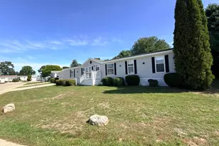 1990 Ironwood W Ct, Muskegon, MI 49442 - Photo 3
