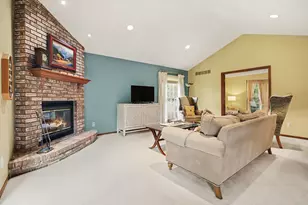 3233 Shadberry Ct, Saline, MI 48176 - Photo 7