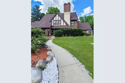 746 Oakridge Drive, Jackson, MI 49203 - Photo 3