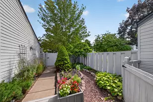 2828 Monte Vista Ave, Brighton, MI 48114 - Photo 3