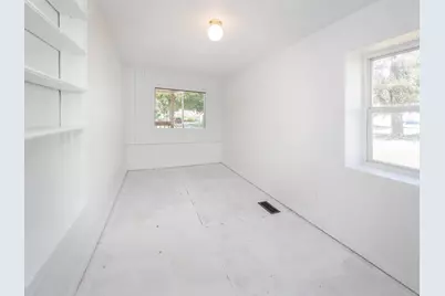 118 S West, Lawton, MI 49065 - Photo 13