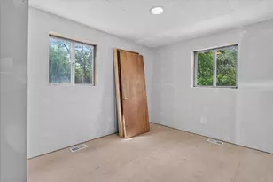 520 Elder St, Ypsilanti, MI 48197 - Photo 11
