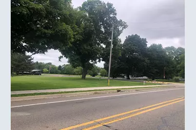 890 W Territorial Road, Battle Creek, MI 49015 - Photo 5