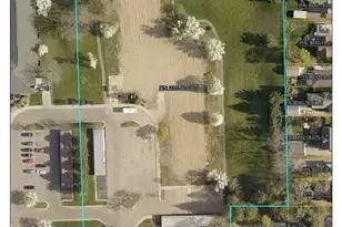 890 W Territorial Rd, Battle Creek, MI 49015 - Photo 1