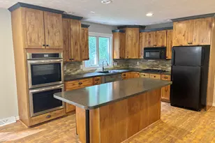 4160 Knapp Valley Dr NE, Grand Rapids, MI 49525 - Photo 11