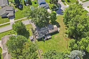 33590 Clarita St, Livonia, MI 48152 - Photo 31