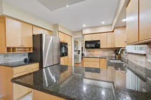 16759 Timberview Dr, Clinton Twp, MI 48036 - Photo 9
