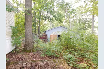 304 Magellan Avenue, Houghton Lake, MI 48629 - Photo 19