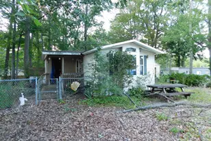 304 Magellan Ave, Houghton Lake, MI 48629 - Photo 3