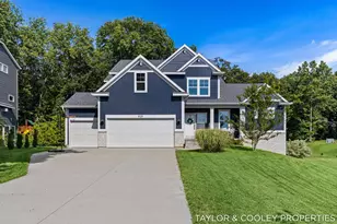 8129 Honeysuckle Hl Ct SE, Grand Rapids, MI 49512 - Photo 1