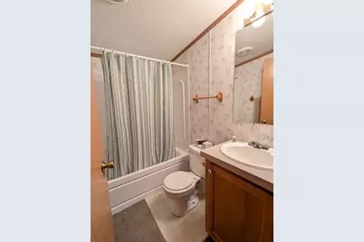 32422 County Road 687, Bangor, MI 49013 - Photo 17