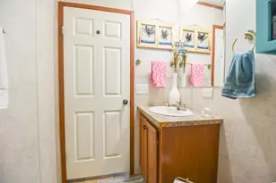 2 Powell St, Battle Creek, MI 49014 - Photo 21