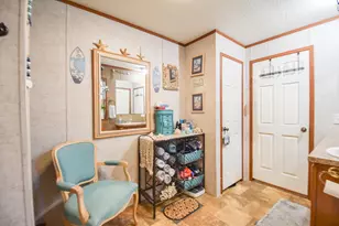 2 Powell St, Battle Creek, MI 49014 - Photo 17