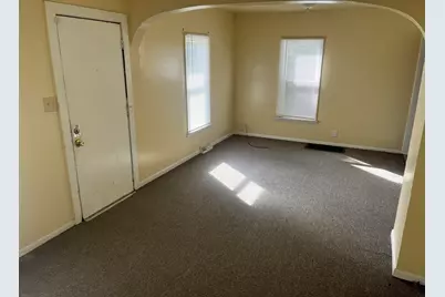 434 S McCord Street, Benton Harbor, MI 49022 - Photo 5
