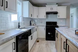 3298 Hillcrest Way, Zeeland, MI 49464 - Photo 17
