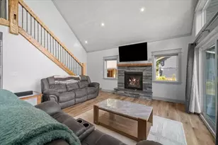7603 S Croton Hardy Dr, Newaygo, MI 49337 - Photo 27
