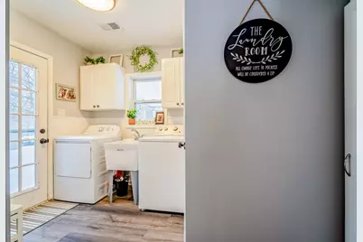 6045 Park Boulevard, South Rockwood, MI 48179 - Photo 9